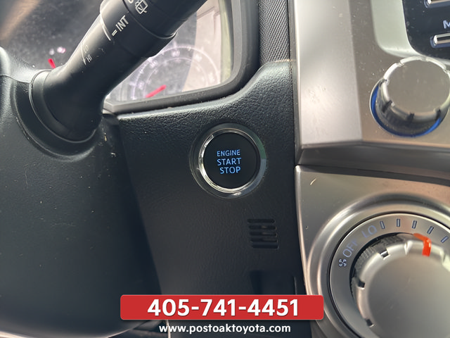 Used 2022 Toyota 4Runner SR5 AWD/4WD image 9