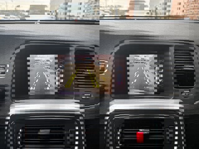 Used 2017 Volvo V60 T5 Premier w/ Convenience Package image 26