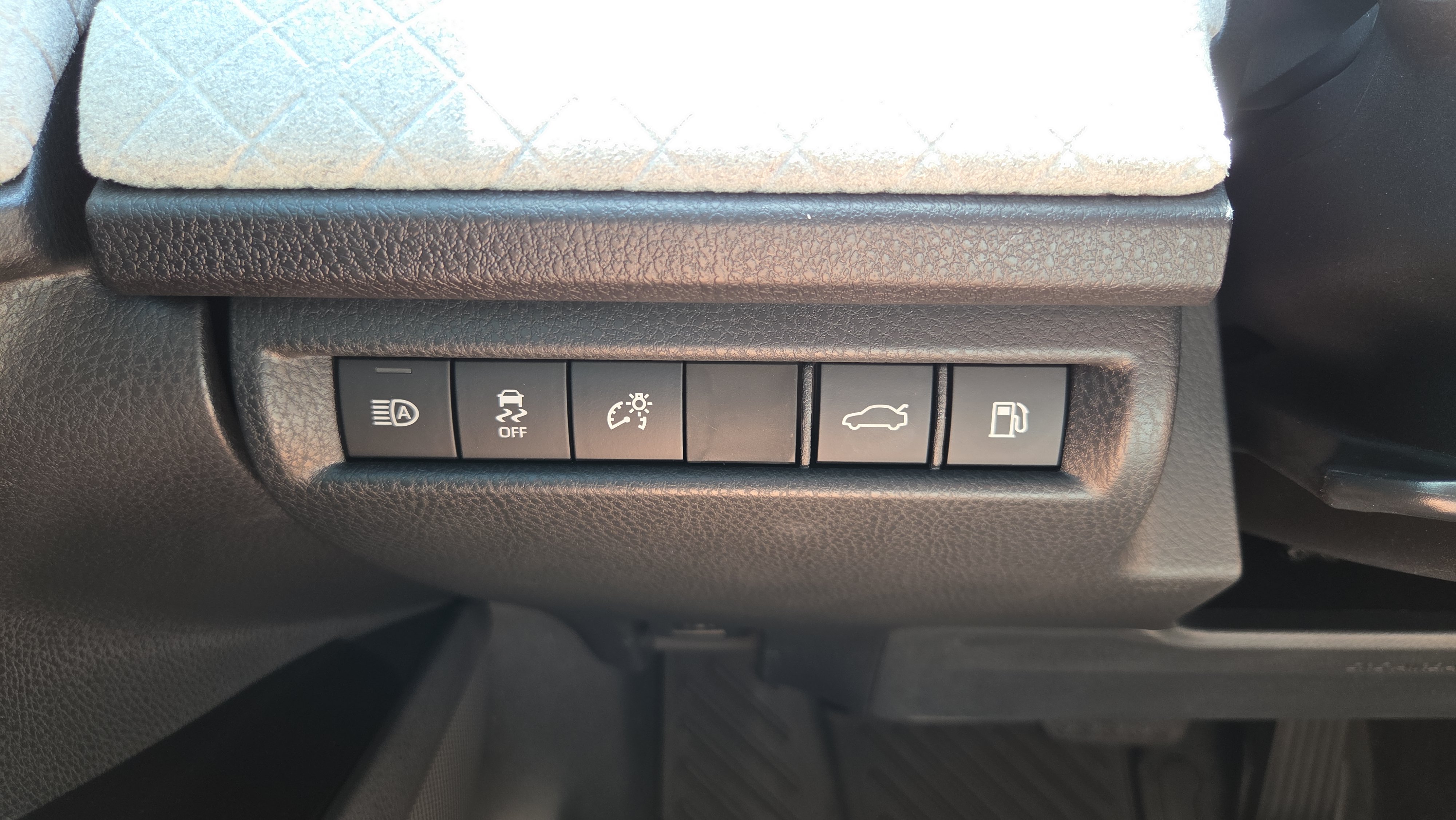 Certified 2026 Toyota Camry XLE FWD image 17
