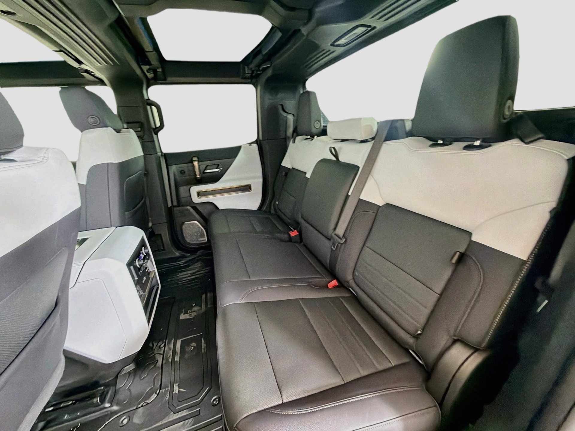 Used 2025 GMC Hummer EV 3X AWD/4WD image 19