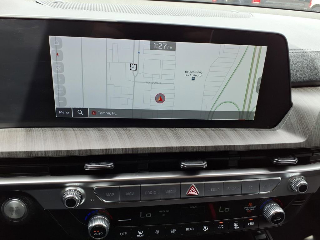 Used 2024 Kia Telluride EX w/ EX Captain's Chair Package FWD image 29