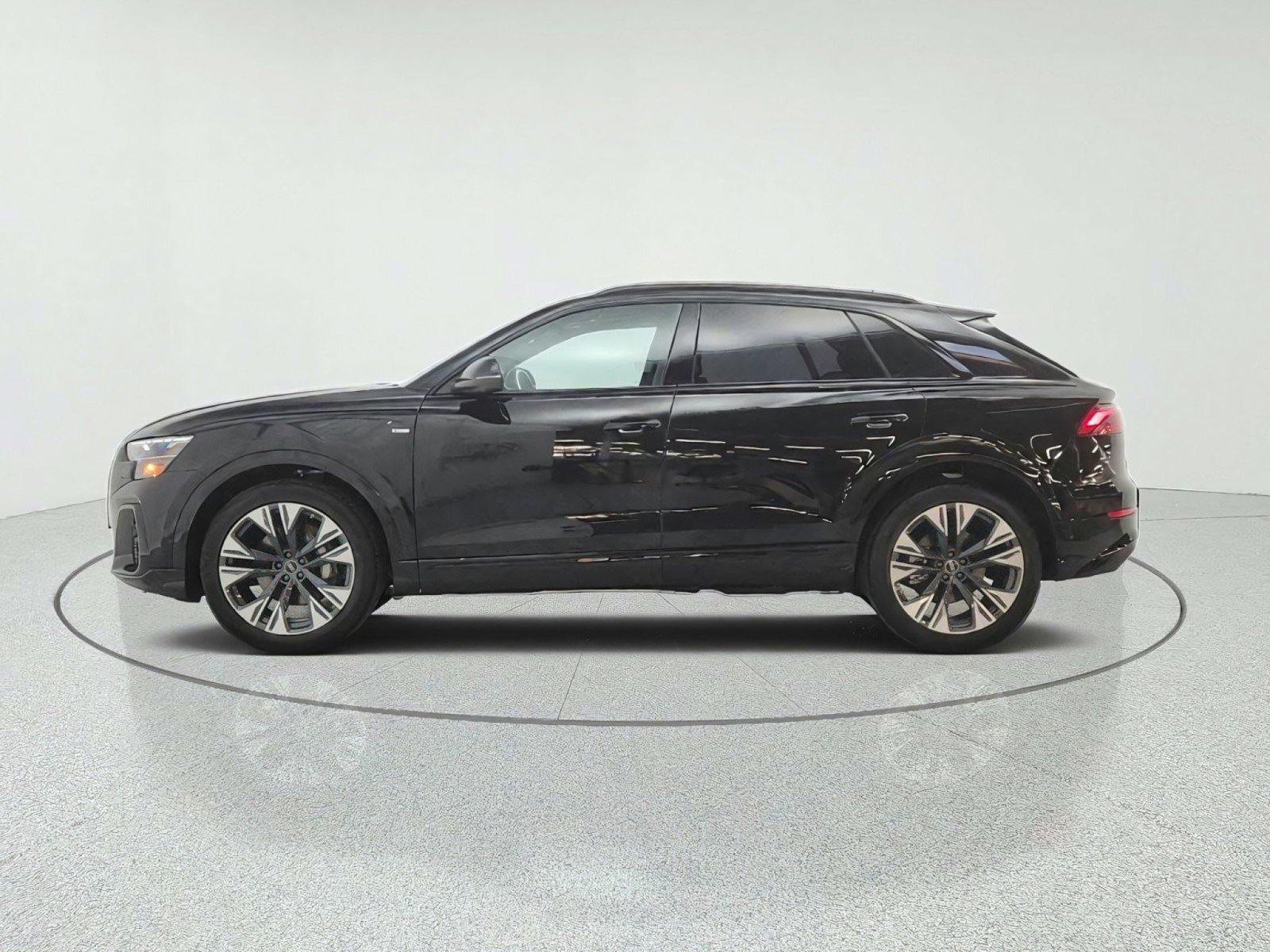 New 2026 Audi Q8 Premium Plus AWD/4WD image 8