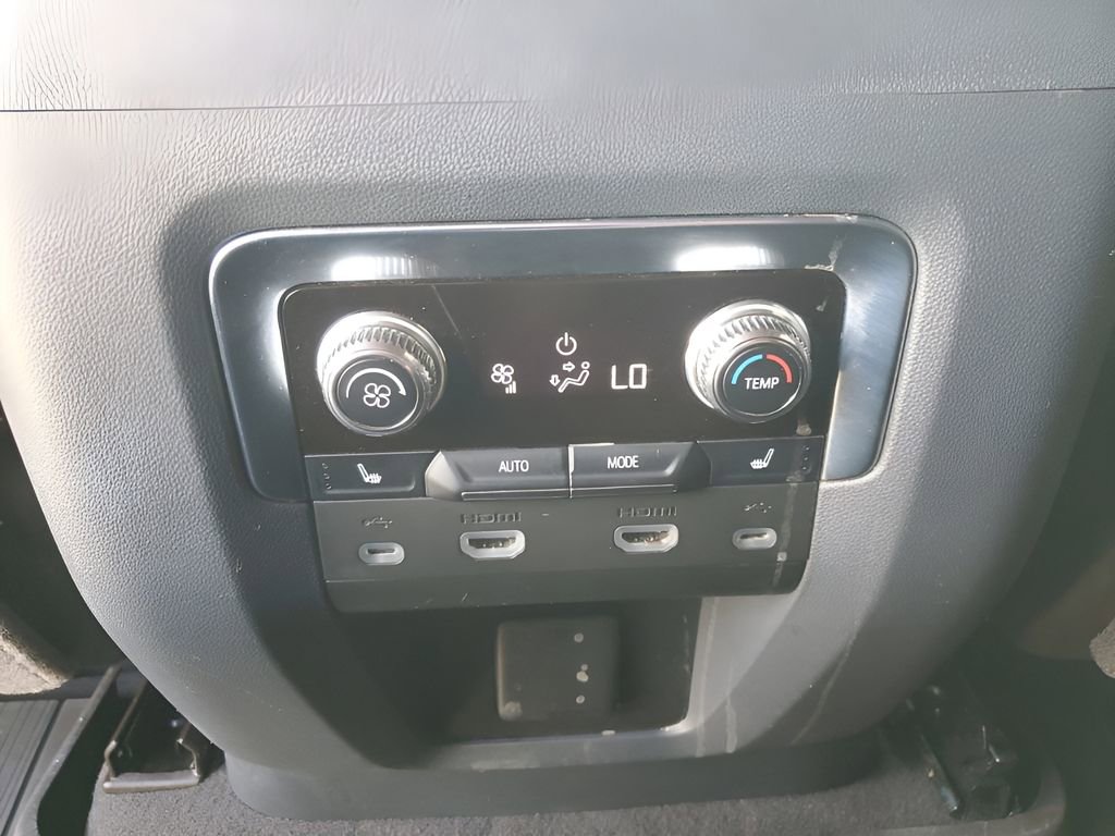 Used 2021 GMC Yukon Denali w/ Denali Ultimate Package image 21
