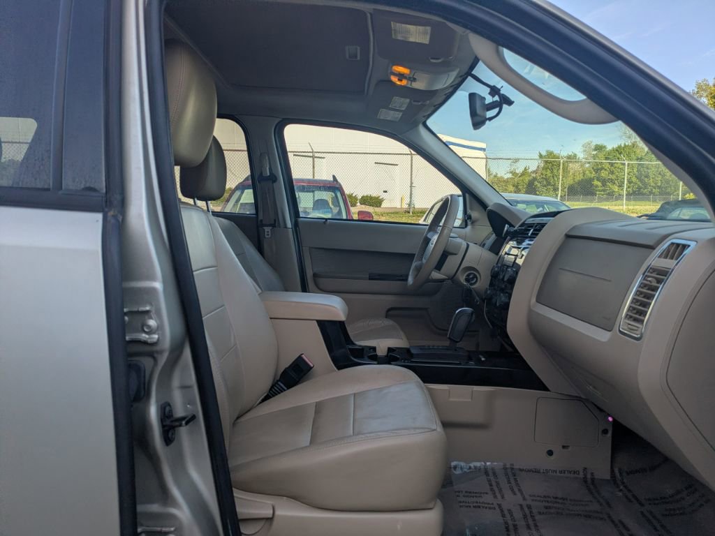Used 2012 Ford Escape Limited AWD/4WD image 15