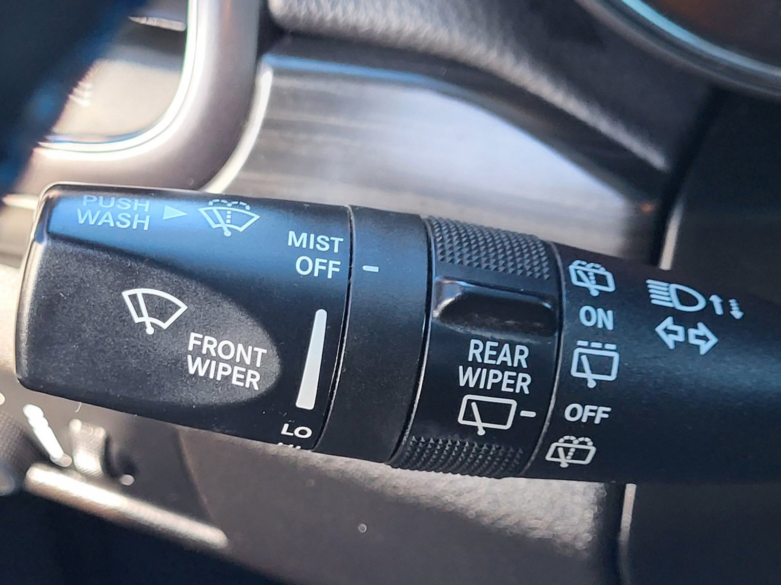 Used 2019 Jeep Grand Cherokee Laredo image 33