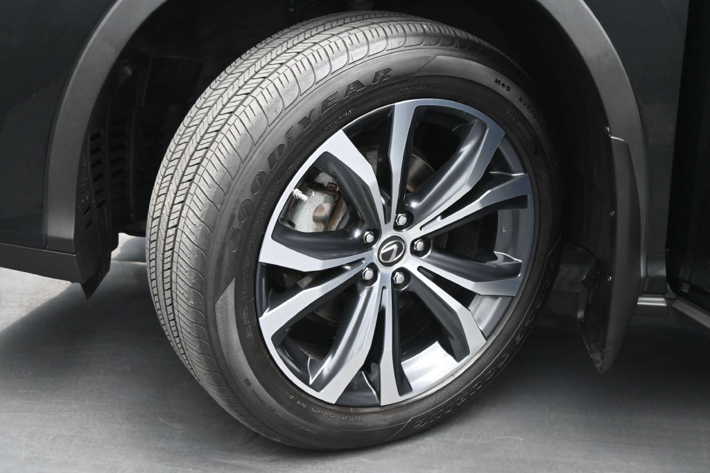 Used 2022 Lexus RX 350L Premium w/ Premium Package AWD/4WD image 22