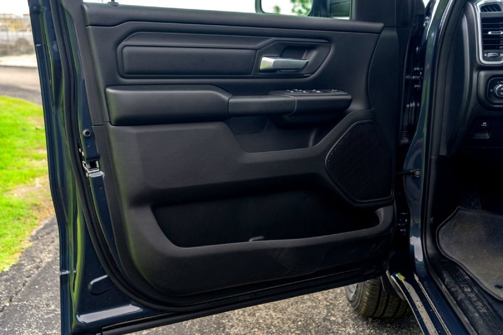 New 2026 RAM 1500 Express AWD/4WD image 22