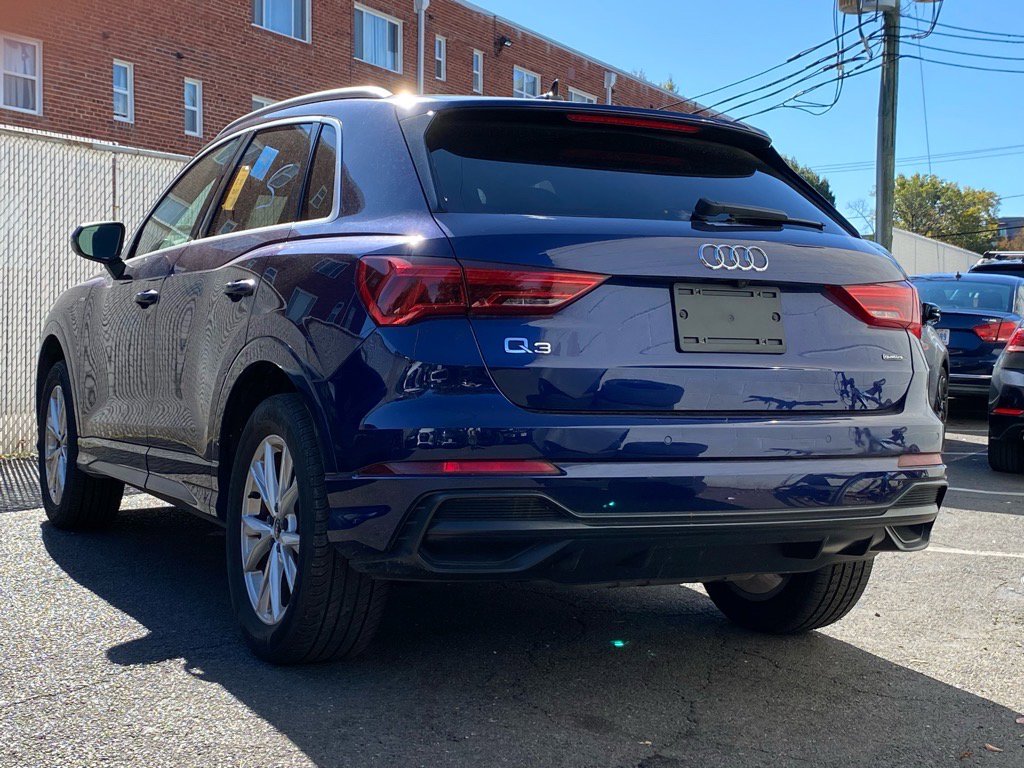Used 2022 Audi Q3 2.0T Premium image 2