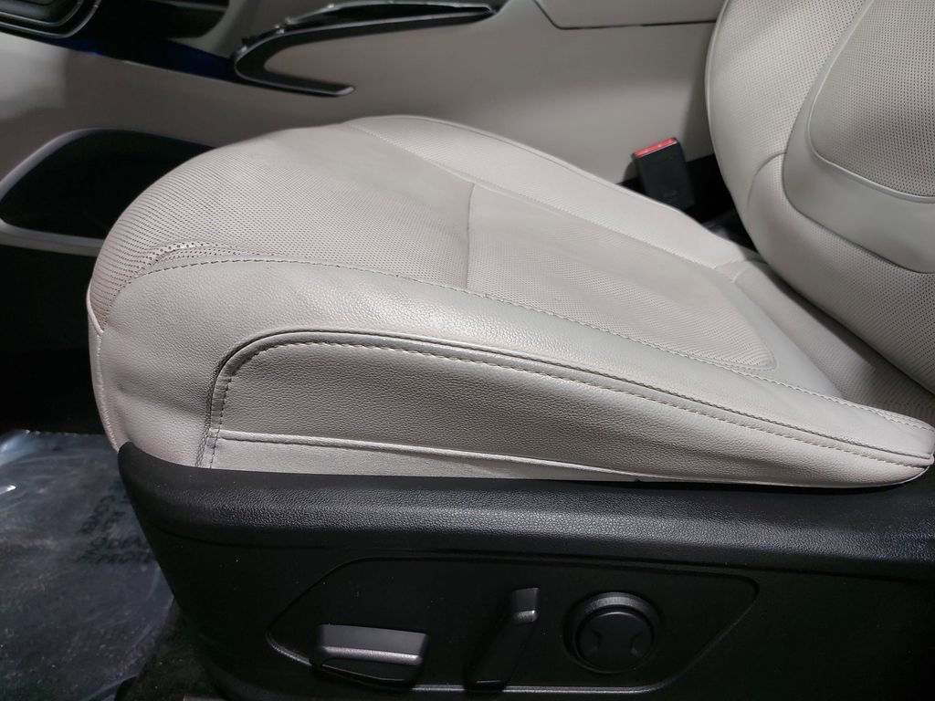 Used 2024 Hyundai Tucson Limited image 30