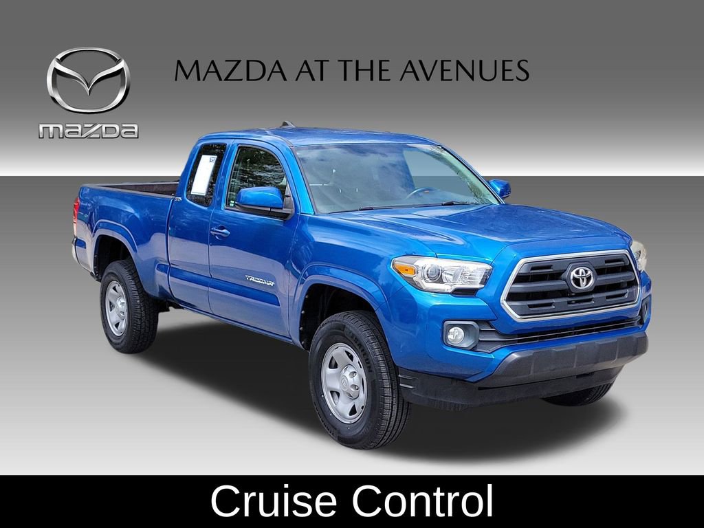 Used 2017 Toyota Tacoma SR5 image 3