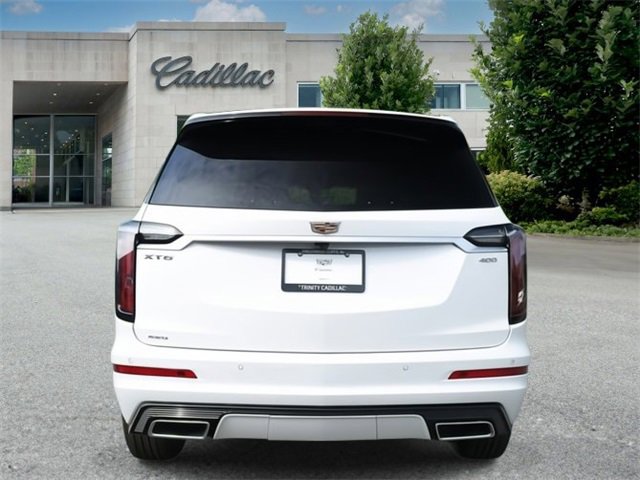 Used 2022 Cadillac XT6 Sport w/ Technology Package image 6