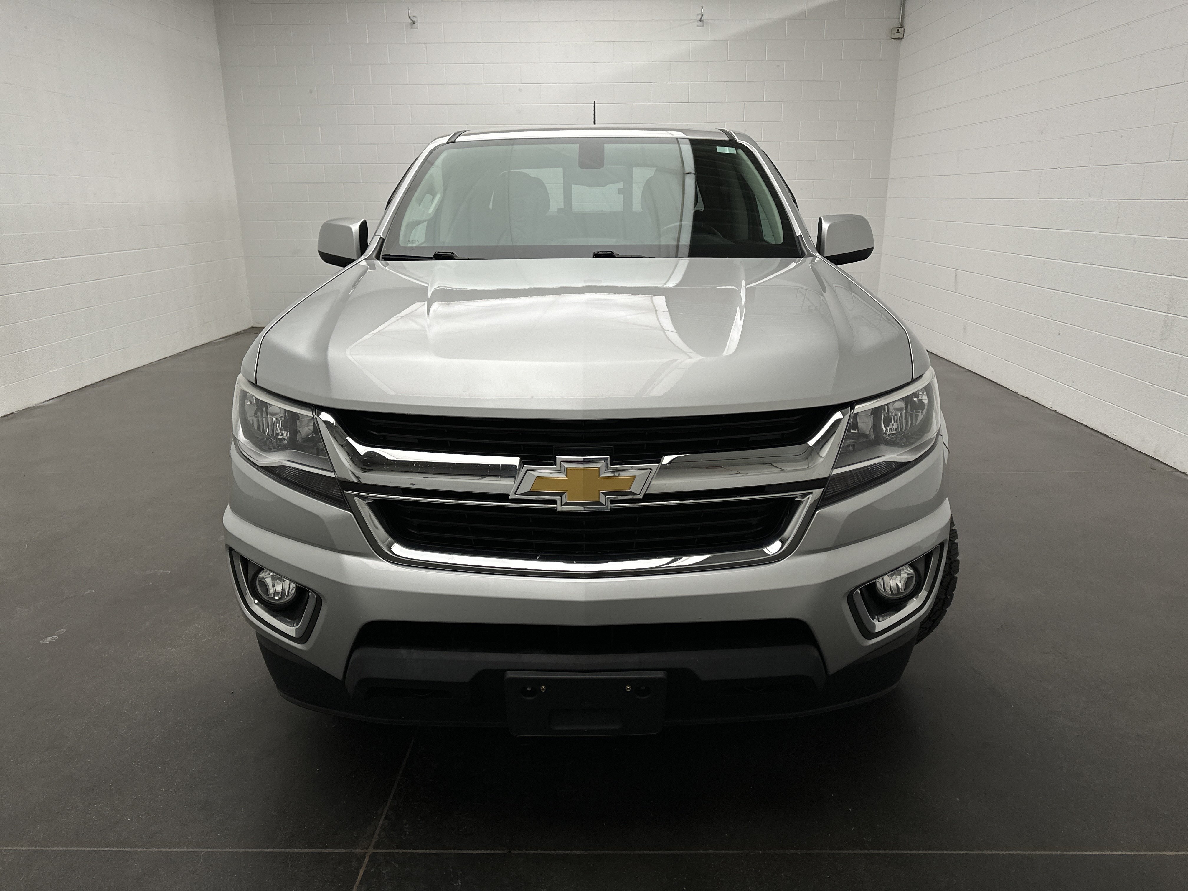 Used 2018 Chevrolet Colorado LT w/ LT Convenience Package AWD/4WD image 3