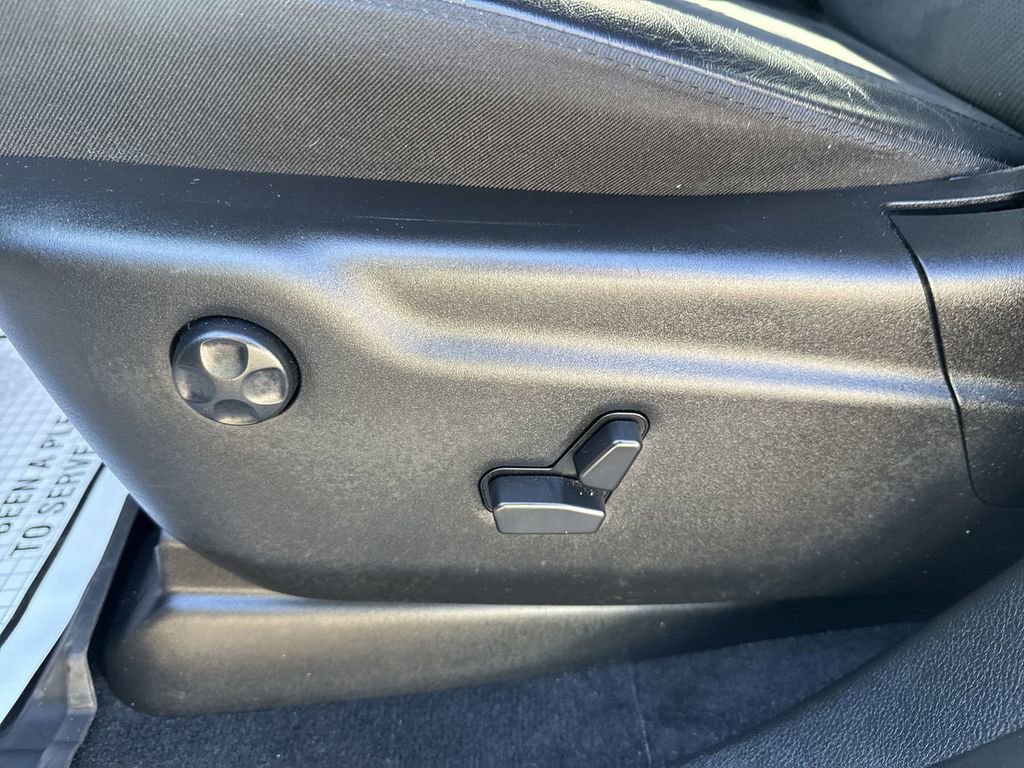 Used 2022 Jeep Grand Cherokee Laredo X image 12