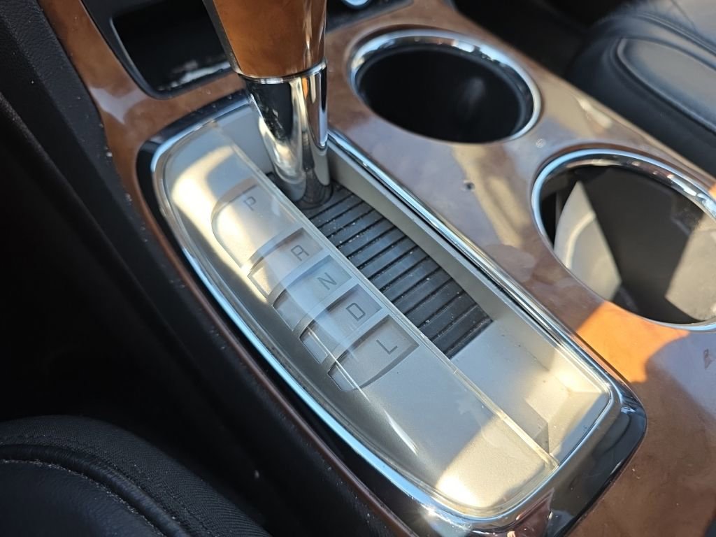 Used 2011 Buick Enclave CXL image 28