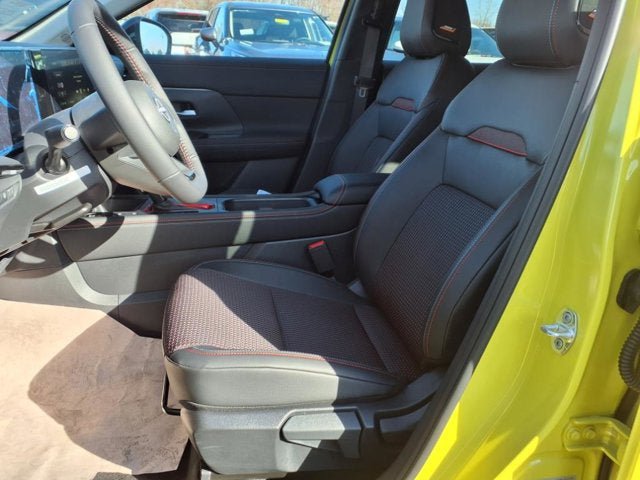 New 2025 Nissan Kicks SR w/ SR Premium Package AWD/4WD image 18