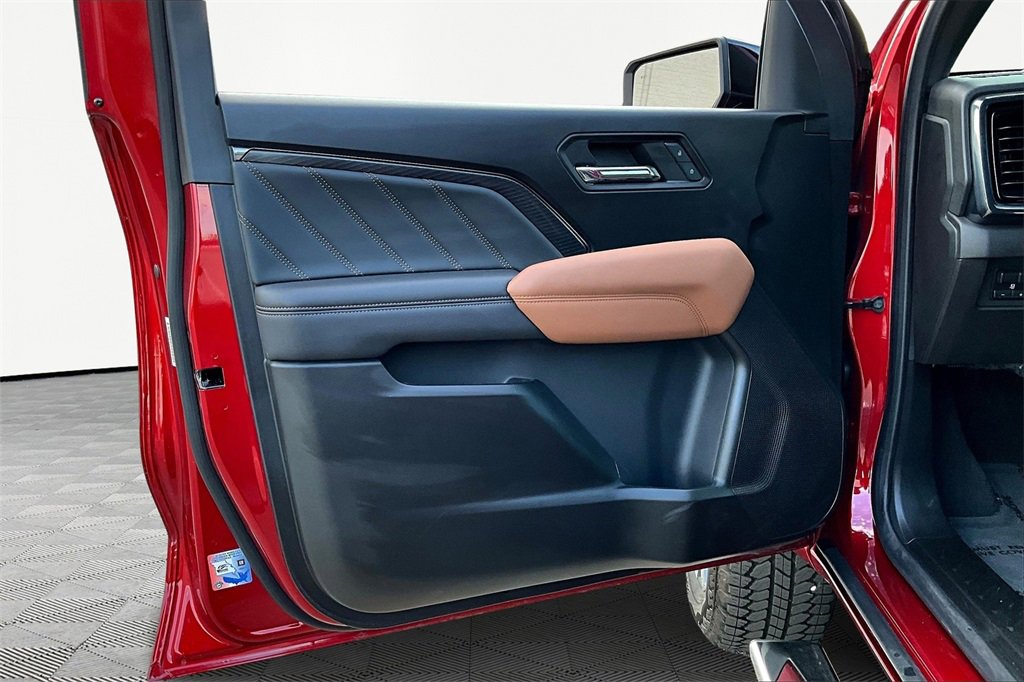 Used 2024 GMC Canyon AT4 w/ LPO, Skid Plate Package image 24