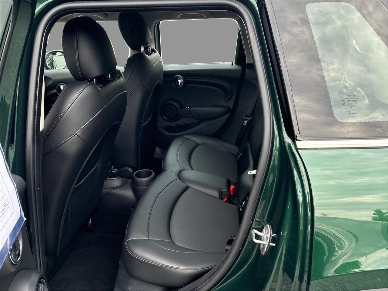 Used 2017 MINI Cooper 4-Door Hardtop FWD image 13