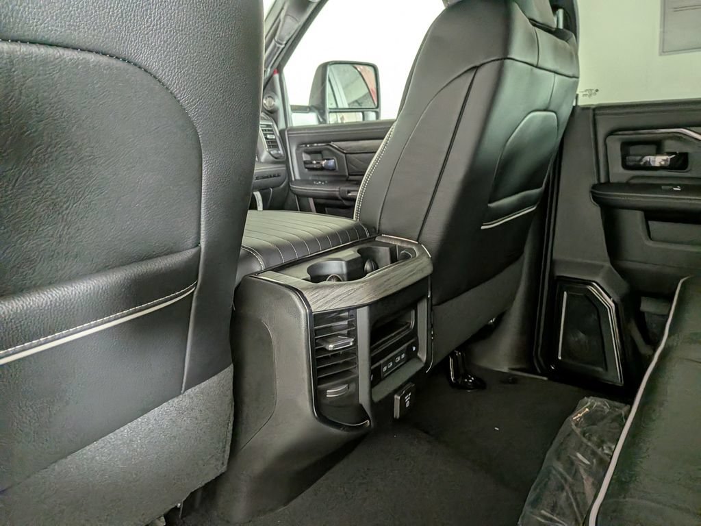 New 2026 RAM 2500 Limited AWD/4WD image 31