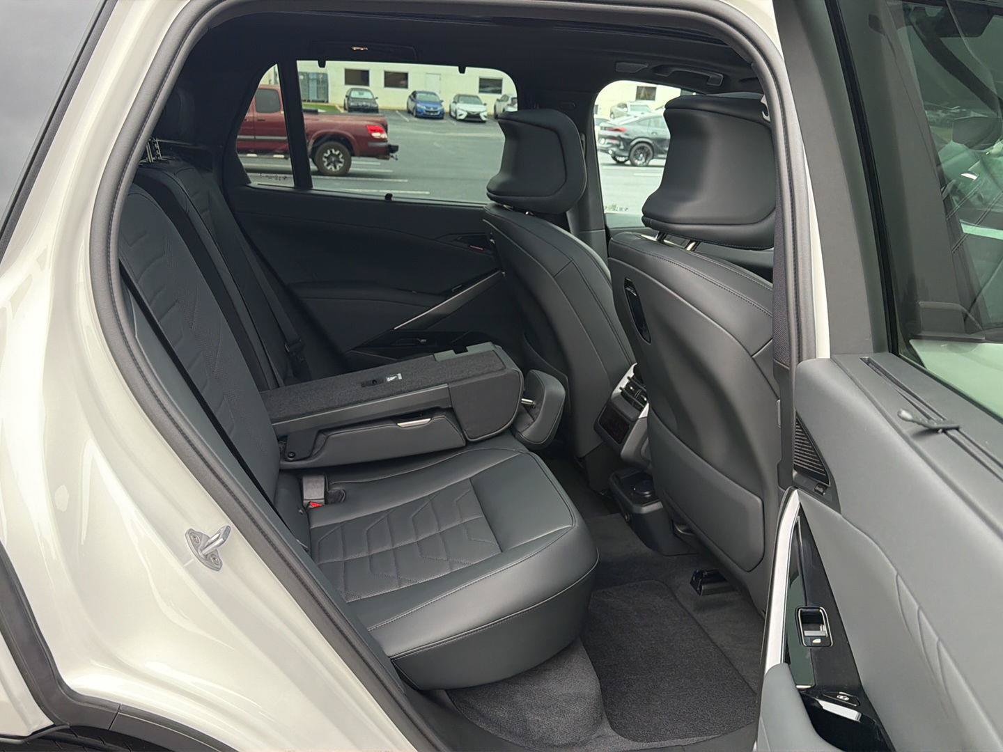 New 2027 BMW X5 xDrive50e AWD/4WD image 13