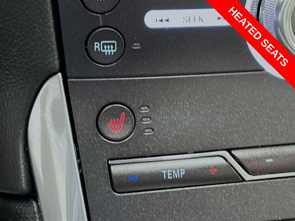 Used 2019 Ford Edge Titanium w/ Cold Weather Package AWD/4WD image 21