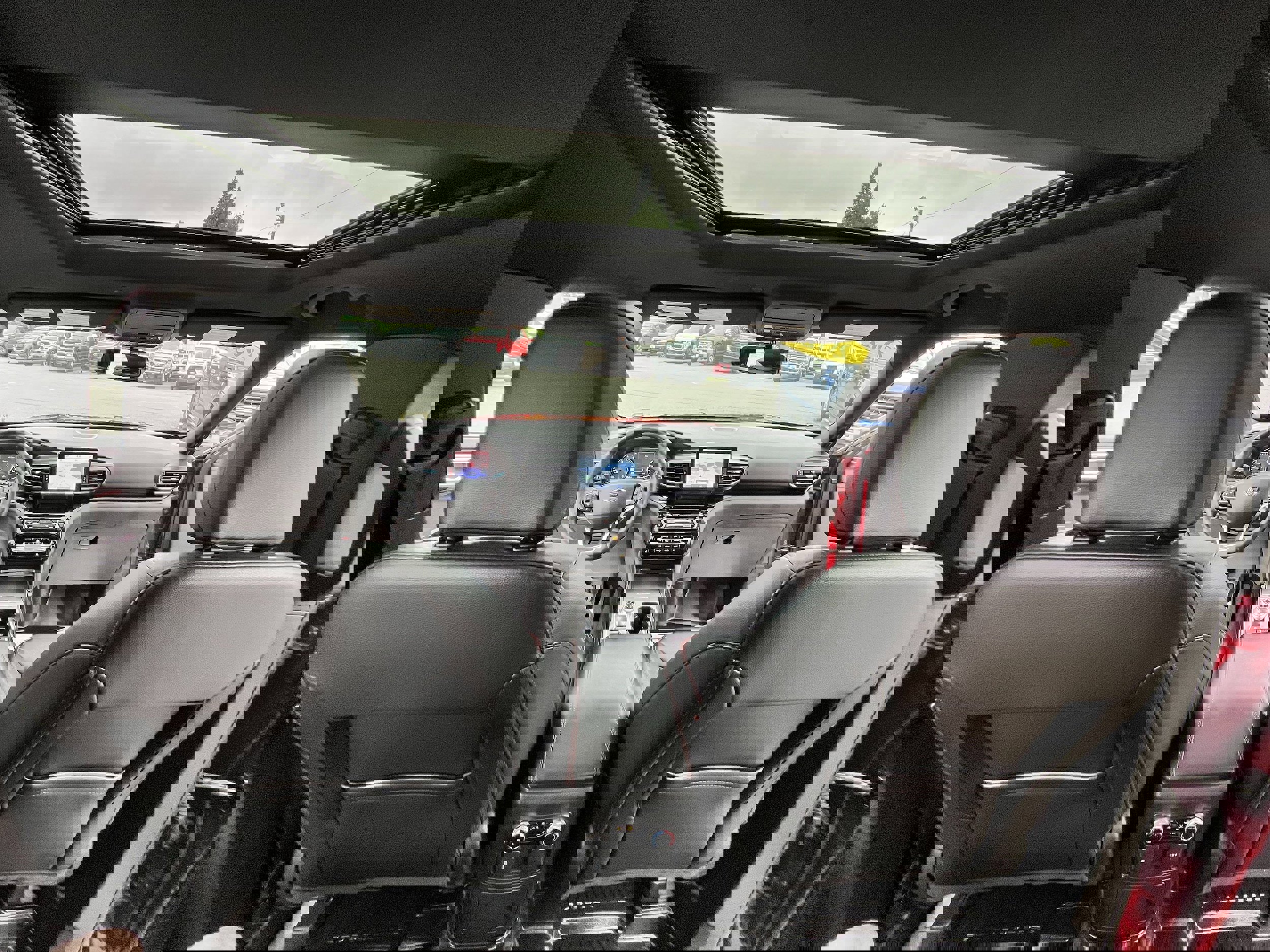 Used 2022 Ford Explorer ST-Line w/ Class IV Trailer Tow Package image 20