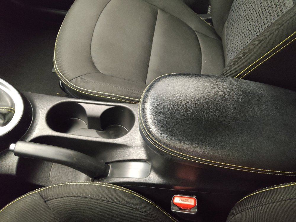 Used 2016 Kia Soul + image 26