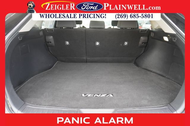 Used 2022 Toyota Venza LE image 10