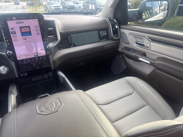 Used 2025 RAM 1500 Laramie AWD/4WD image 21