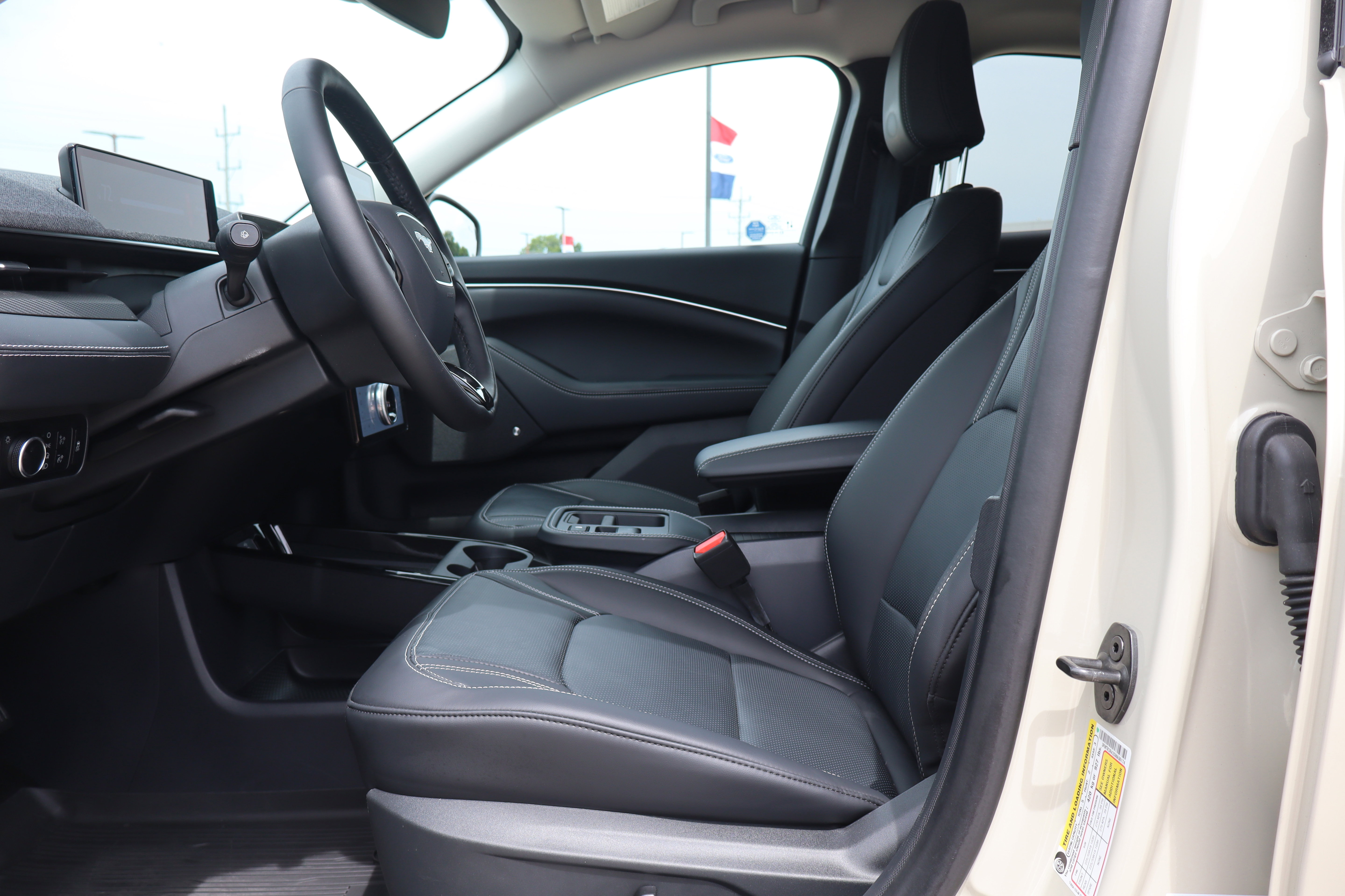 Used 2025 Ford Mustang Mach-E Premium RWD image 10