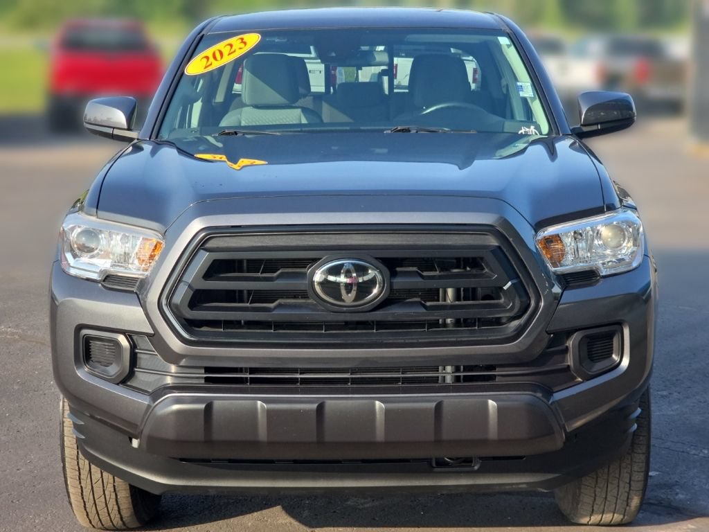 Used 2023 Toyota Tacoma SR AWD/4WD image 12