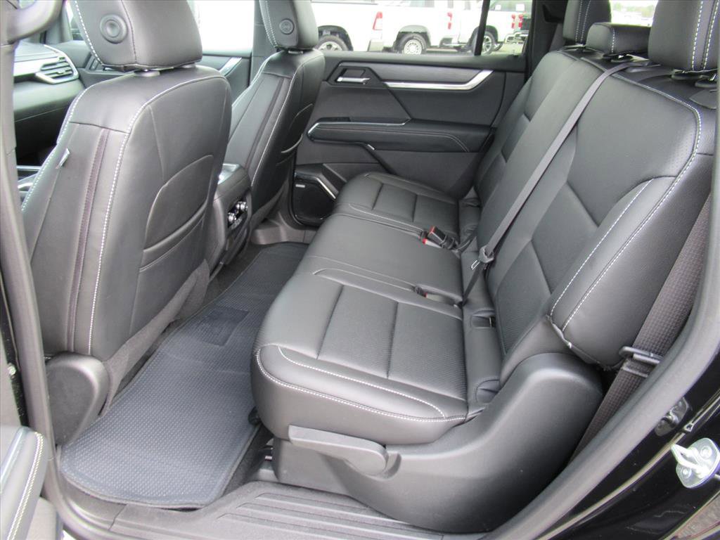 Used 2025 GMC Acadia Elevation image 29