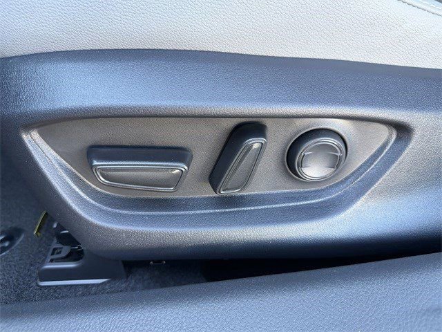 New 2026 Toyota Camry SE image 24