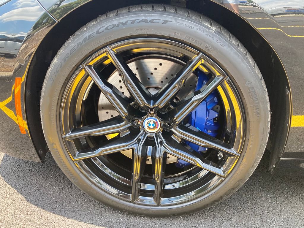 Used 2023 BMW M8 Competition w/ M Carbon Exterior Package AWD/4WD image 27