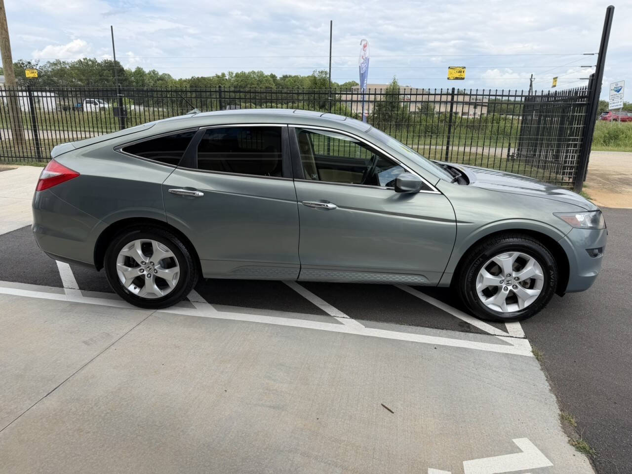 Used 2012 Honda Crosstour EX-L image 9