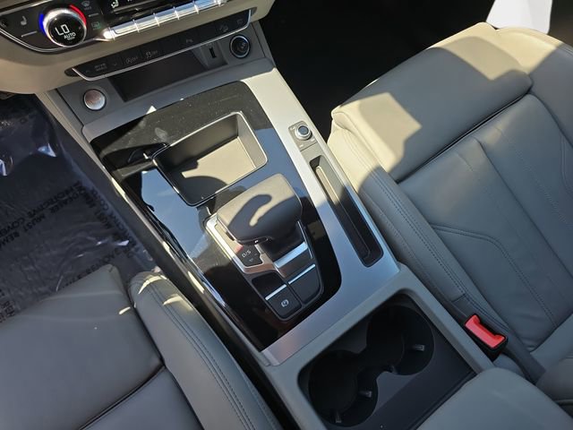 Used 2024 Audi Q5 2.0T Premium w/ Summer of Audi Package AWD/4WD image 28