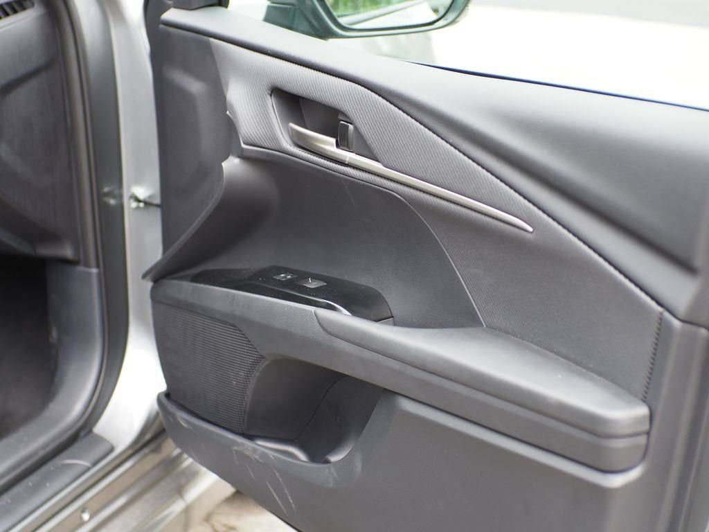 Used 2026 Toyota Camry SE w/ Multimedia Upgrade Package FWD image 17