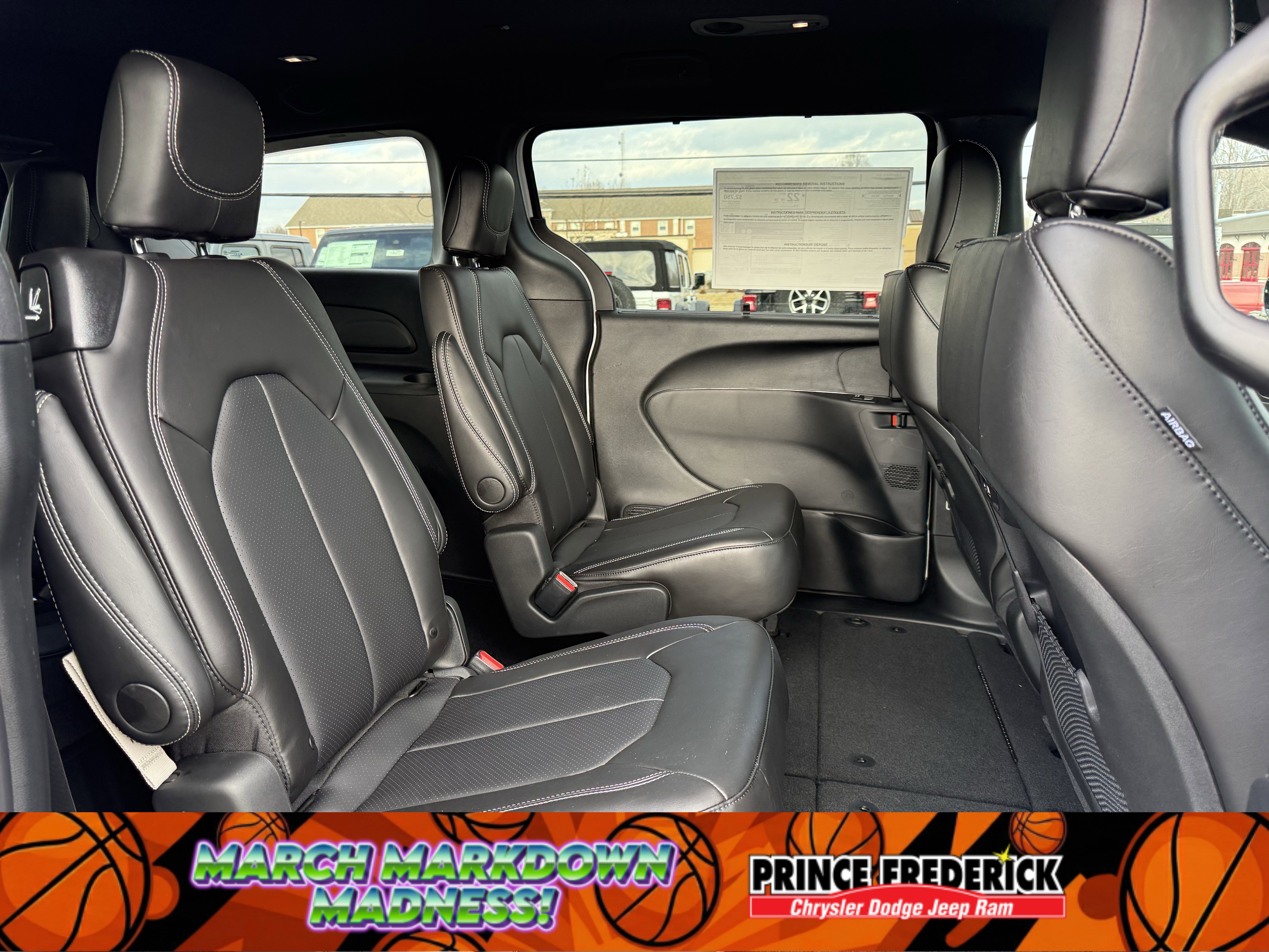 New 2026 Chrysler Pacifica Select image 15