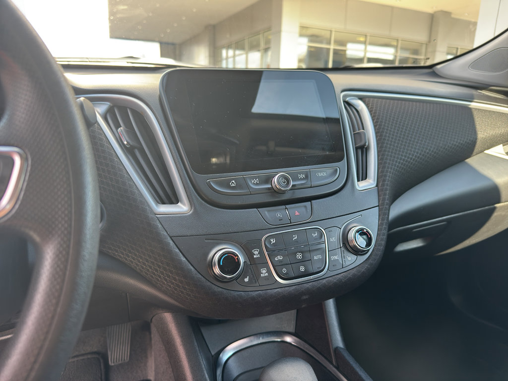 Used 2024 Chevrolet Malibu LT image 12
