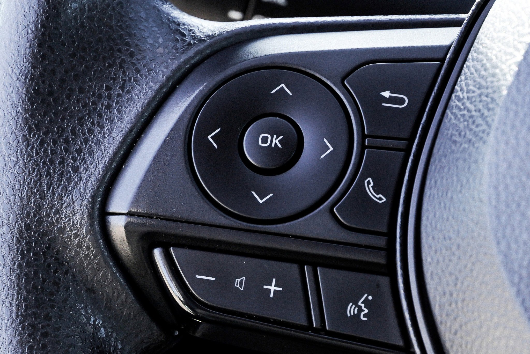 Certified 2024 Toyota RAV4 LE AWD/4WD image 31