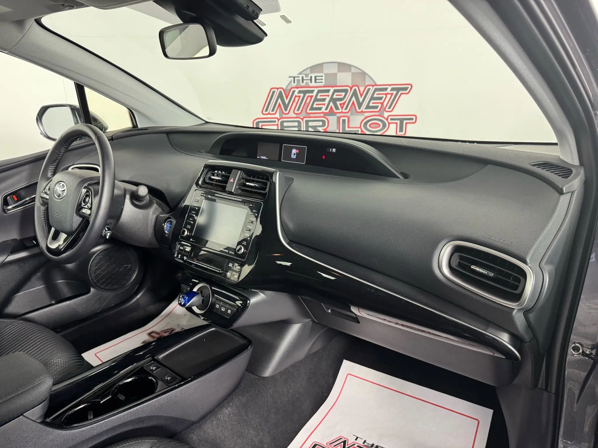Used 2022 Toyota Prius Prime LE FWD image 12