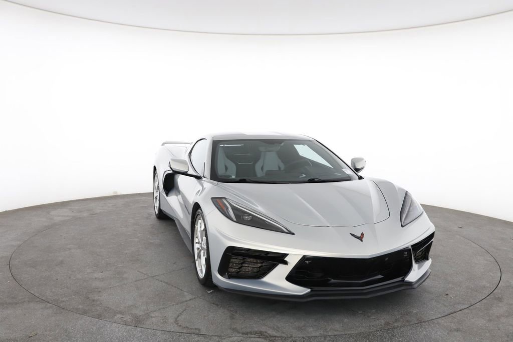 Used 2021 Chevrolet Corvette Stingray Preferred Cpe w/ Z51 Performance Package RWD image 3