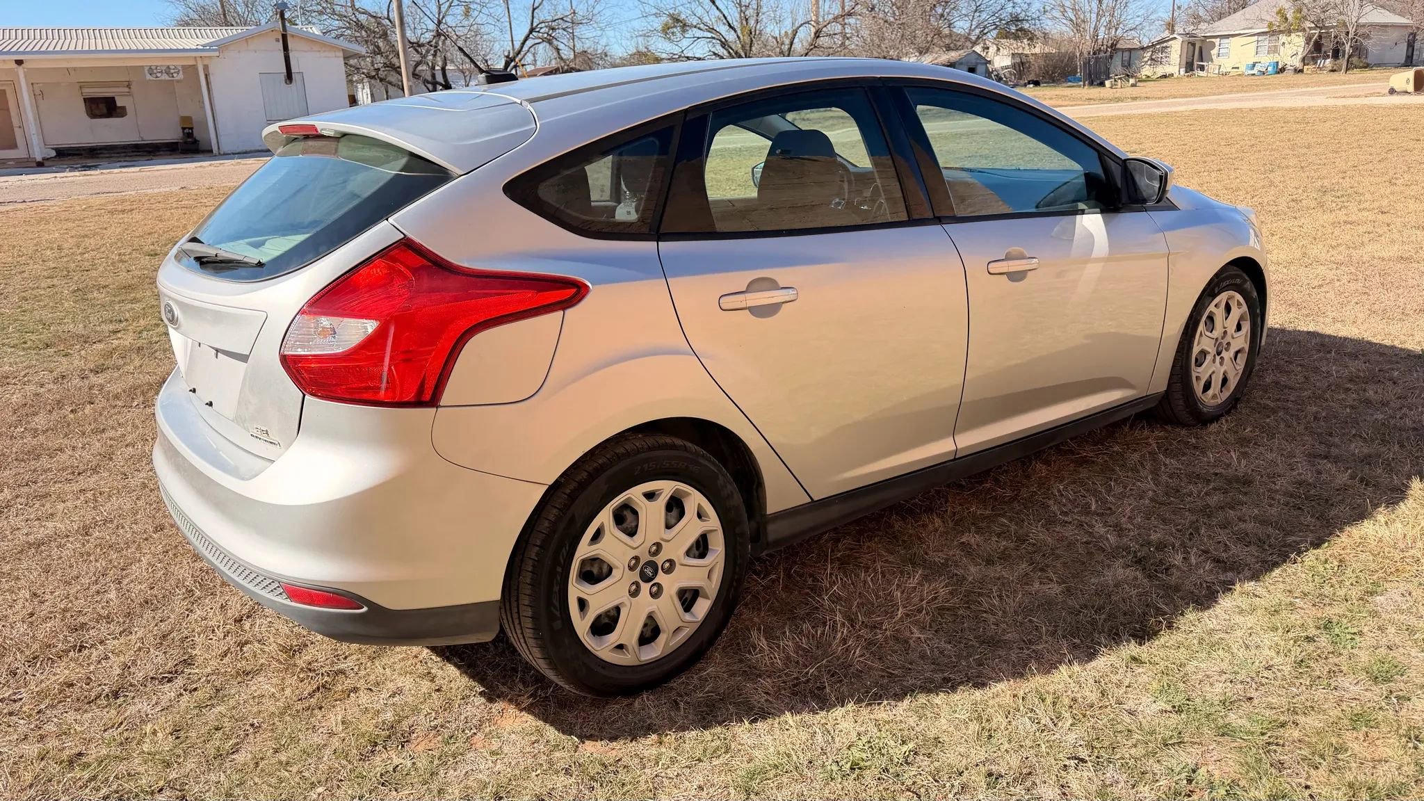 Used 2012 Ford Focus SE image 11