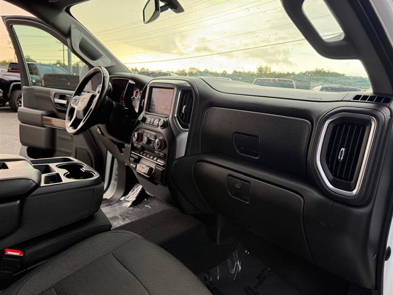 Used 2020 Chevrolet Silverado 2500 LT w/ Convenience Package AWD/4WD image 11