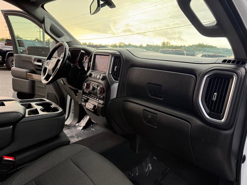 Used 2020 Chevrolet Silverado 2500 LT w/ Convenience Package AWD/4WD image 11