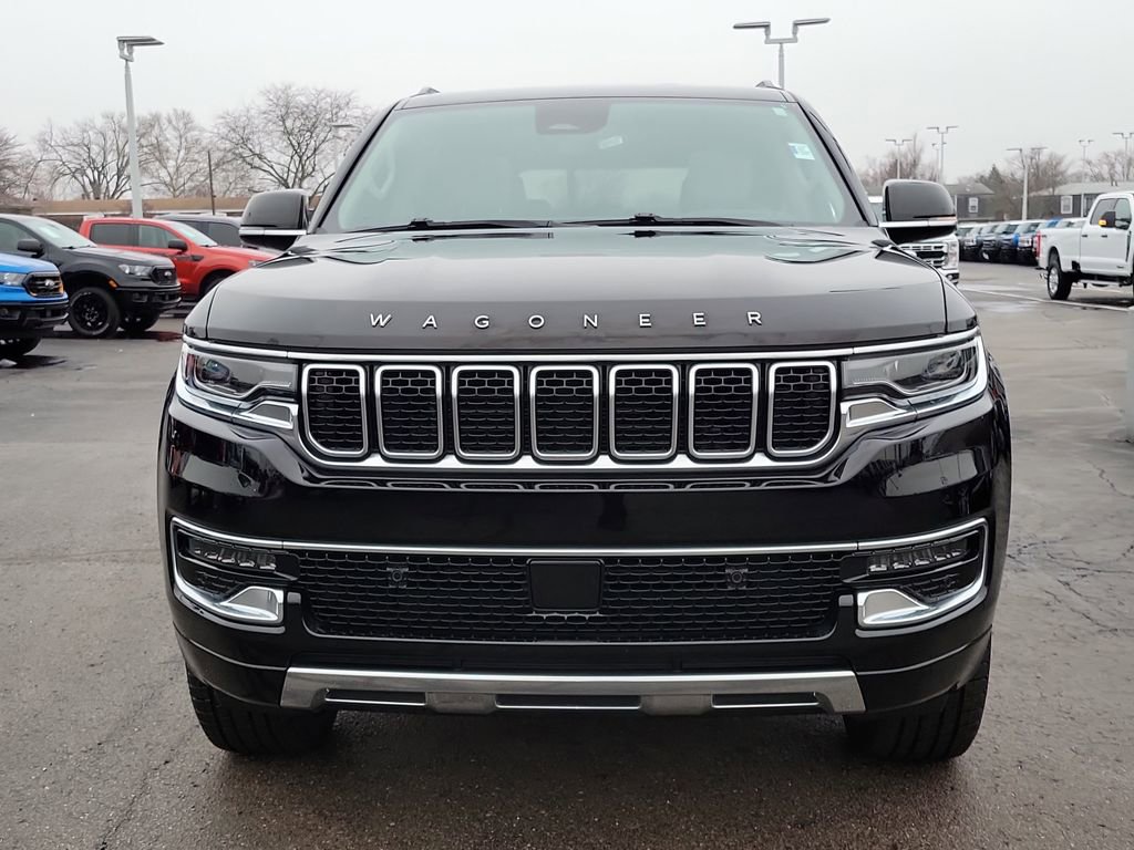 Used 2023 Jeep Wagoneer Series III w/ Premium Group I image 2