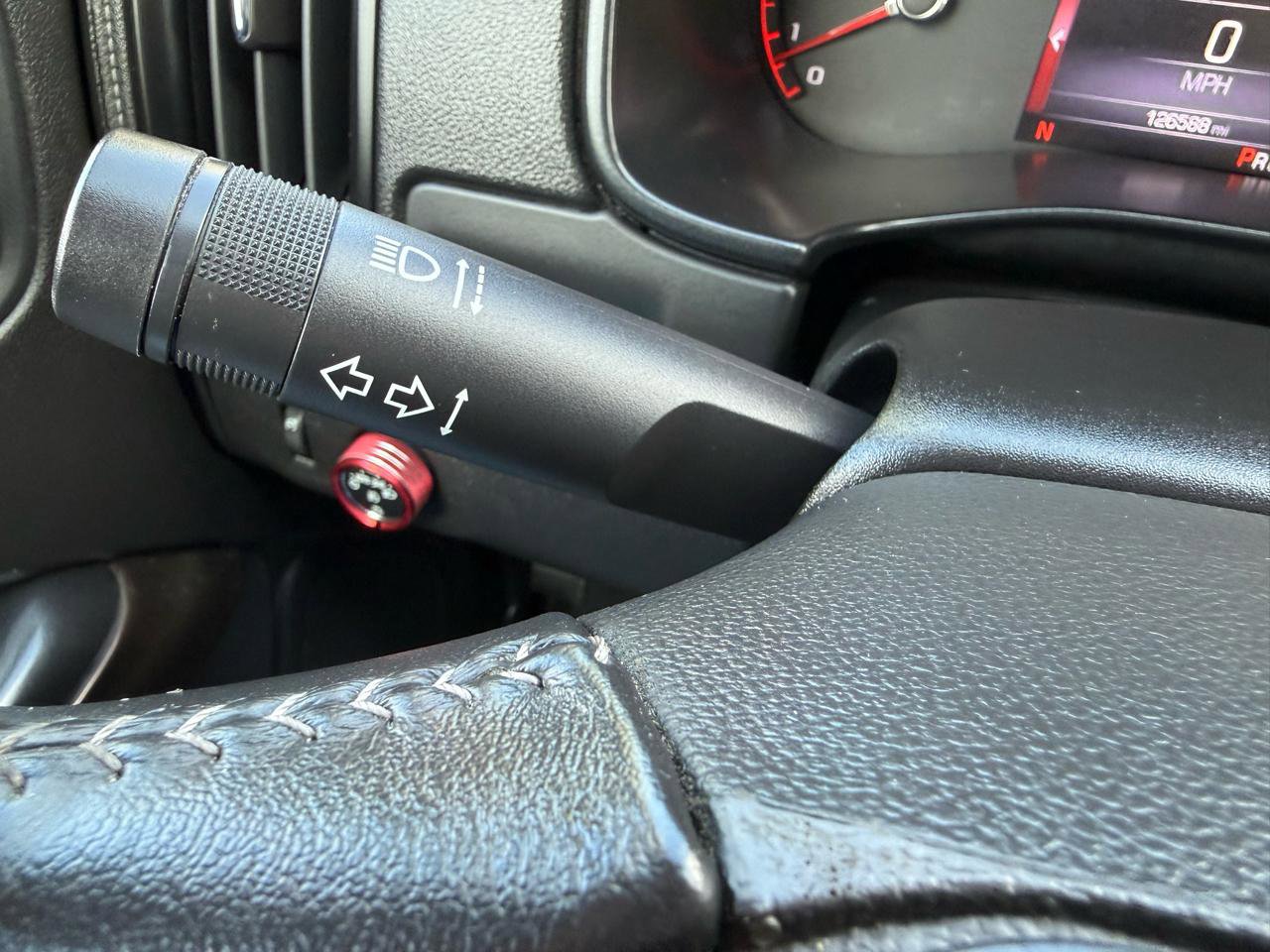 Used 2015 GMC Canyon SLT w/ Driver Alert Package image 23