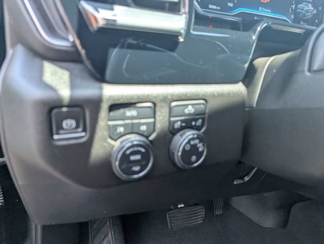 Used 2024 Chevrolet Silverado 1500 LT AWD/4WD image 17