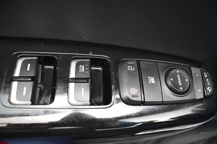 Used 2020 Kia Sportage EX w/ Option Group 15 AWD/4WD image 22