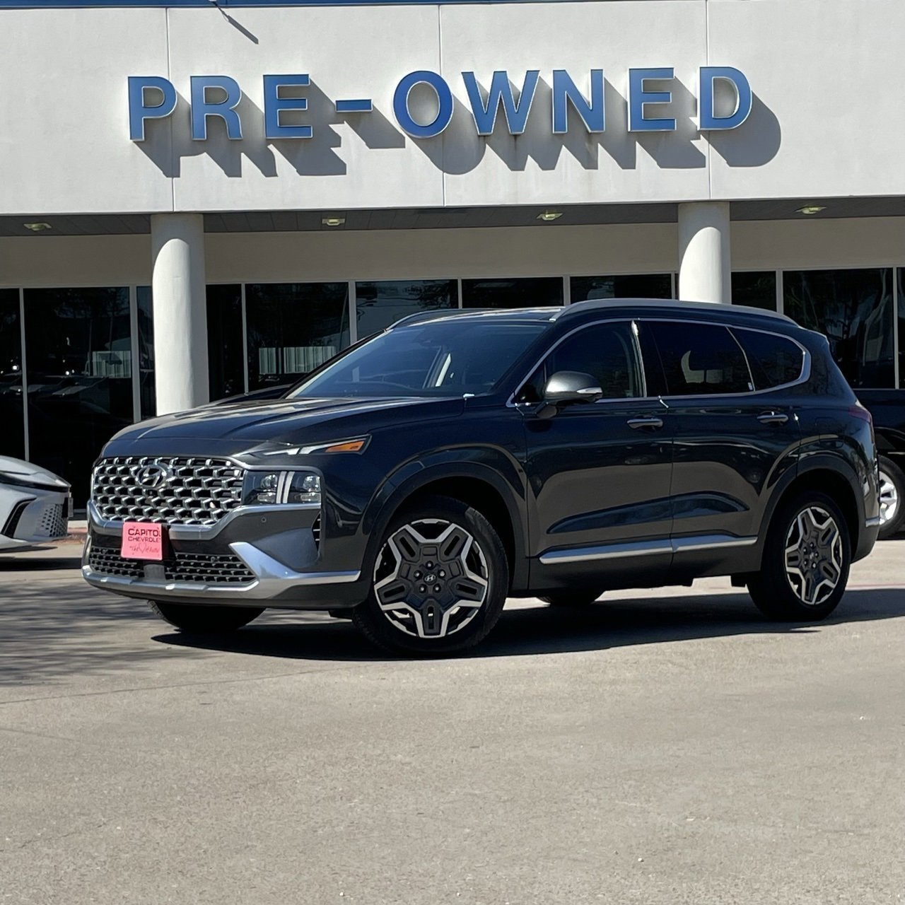 Used 2022 Hyundai Santa Fe Limited image 2