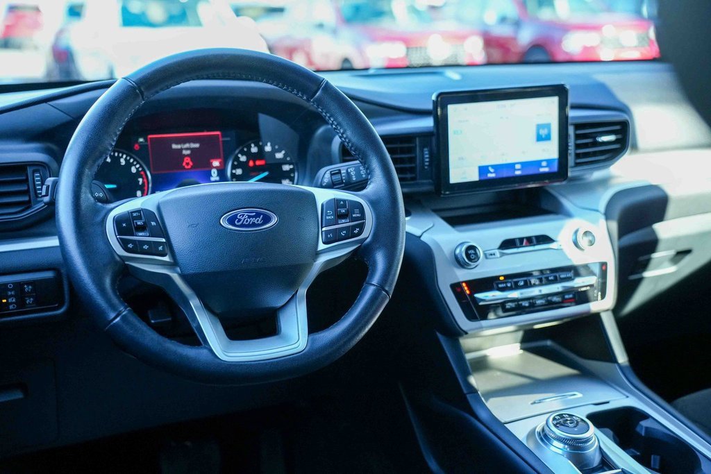 Used 2023 Ford Explorer XLT w/ Class IV Trailer Tow Package image 26